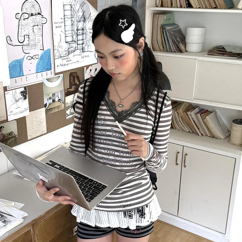 Cathy Dollette Japanese V-neck Striped Trashy 2000s Lace Patchwork Top Vintage Harajuku Letter Print T Shirt American Retro