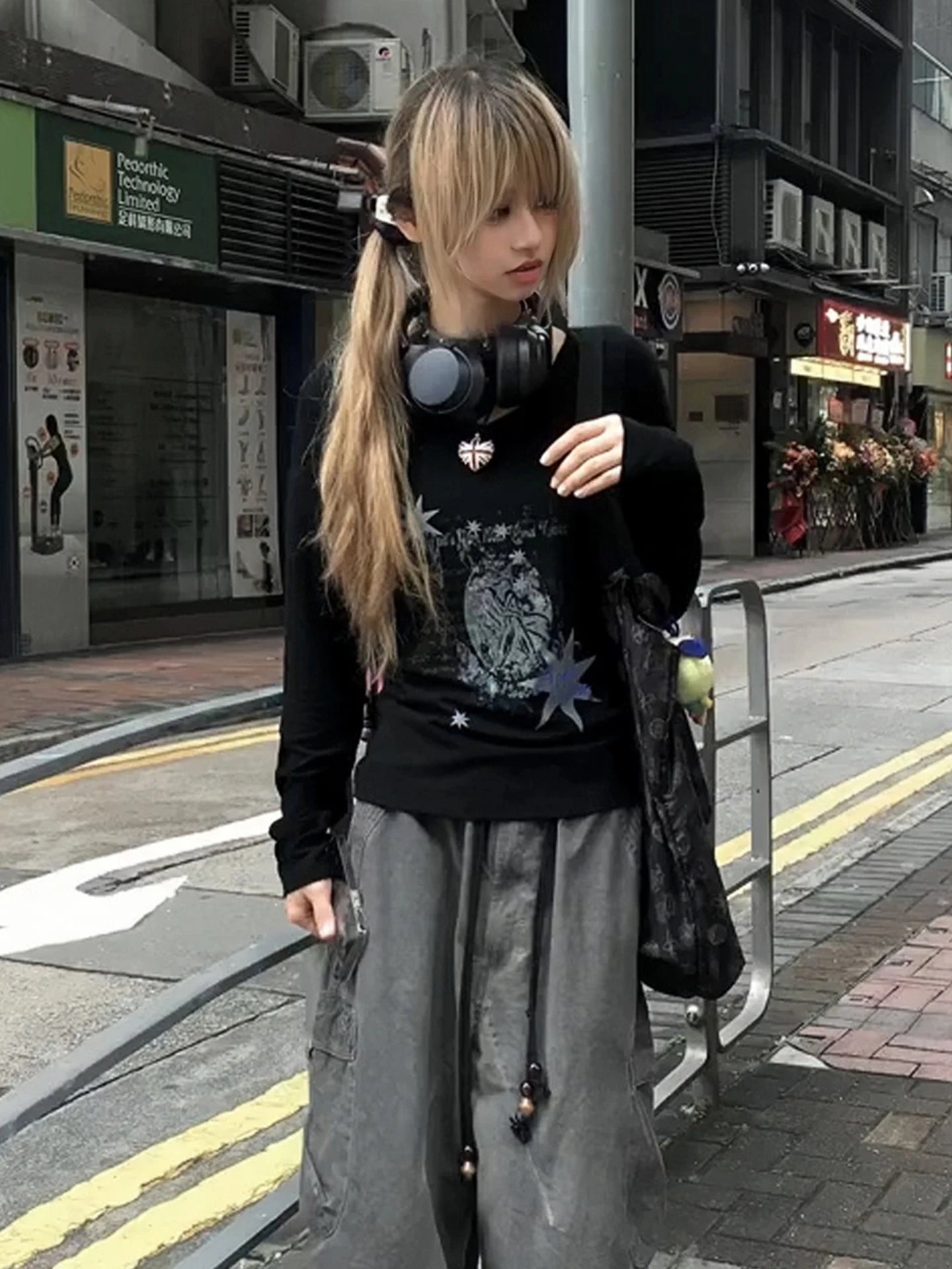 Cathy Dollette Gothic Graphic Top Long Sleeve Black Print   Japanese 2000s  Grunge Top