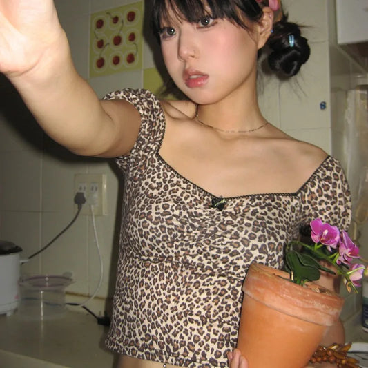 Cathy Dollette Japanese  Leopard Print TopVintage Harajuku Short Sleeve Crop Top Trashy 2000s V-neck Lace  Coquette Korean