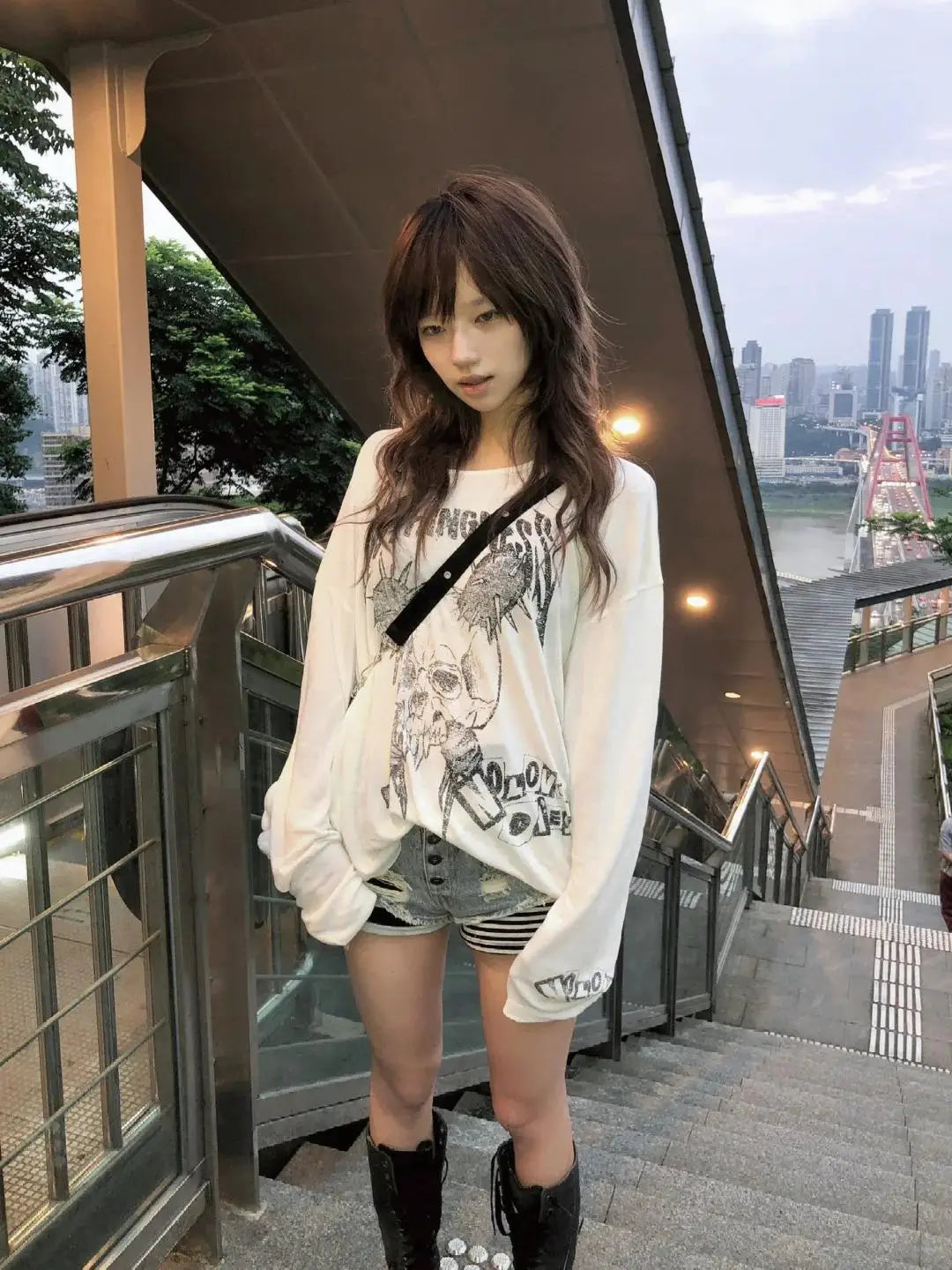 Cathy Dollette Japanese Vintage   Loose Casual Print Graphic Top Grunge TopBroke Hole Tee TopAmerican Retro