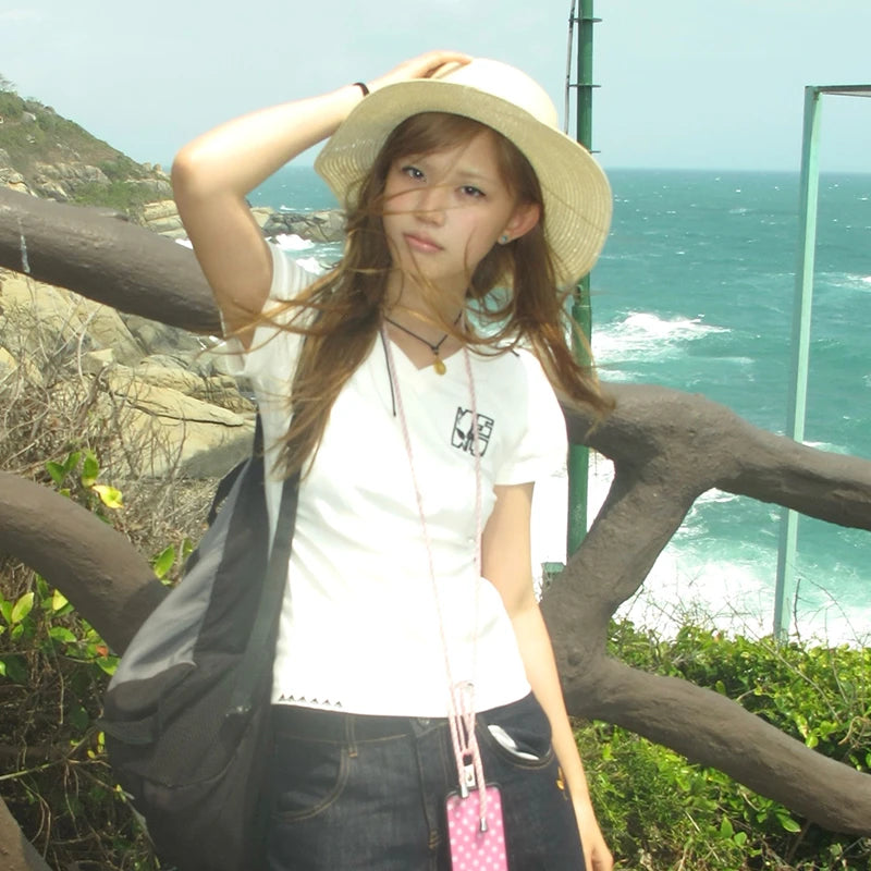 Cathy Dollette Japanese  V-neck Top2000s Style Embroidered White  Vintage Harajuku Short Sleeve Tee Shirt American Retro