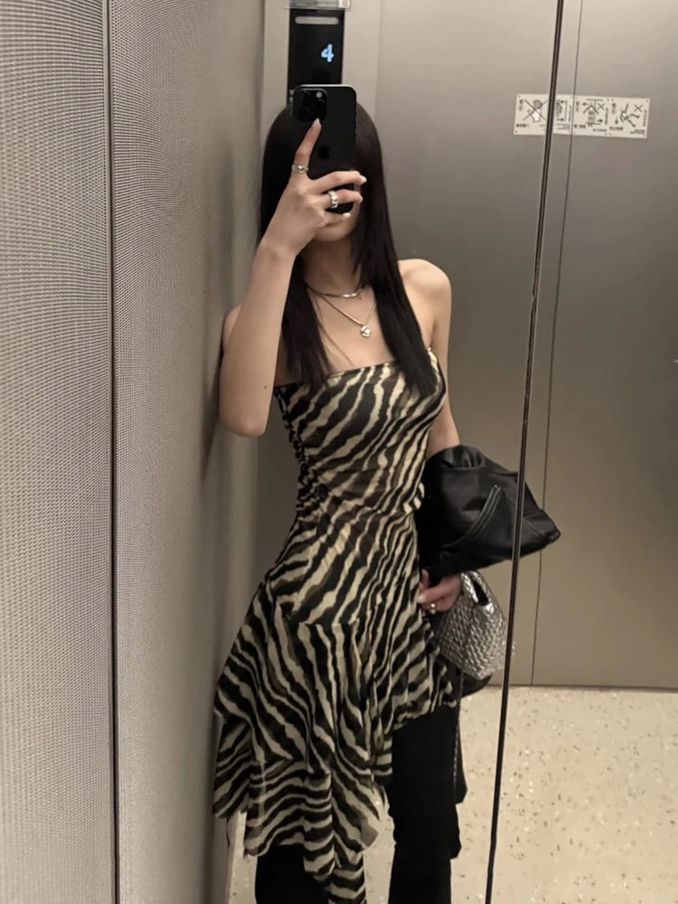 Cathy Dollette Asymmetrical Zebra Stripes Strapless Chest Wrap 2000s Clothes  Slim Sexy Tanks & Camis Corset Gothic Summer TopChic