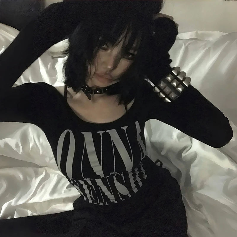 Cathy Dollette Grunge s Letter Print Crop Top Trashy  Style Long Sleeve  Gothic Black Irregular TopVintage Punk