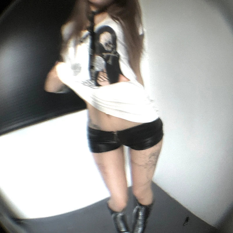 Cathy Dollette Skull Musical  Short Sleeve Tee